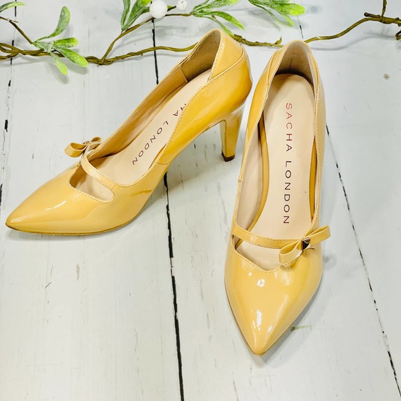 Sacha London Shoes - Sacha London Noemi Tan Patent Leather Pointed Toe Pumps